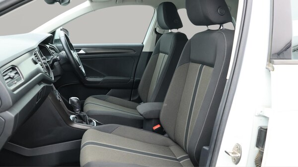 Used Volkswagen T-Roc 2019 for sale - 76175372: Photo 15