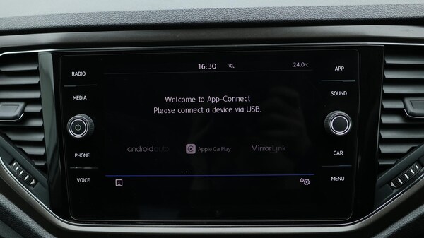 Used Volkswagen T-Roc 2019 for sale - 76175372: Photo 26
