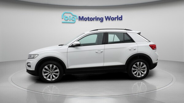 Used Volkswagen T-Roc 2019 for sale - 76175372: Photo 5