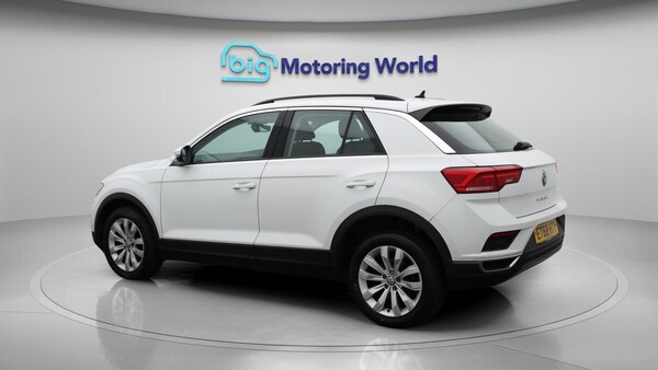Used Volkswagen T-Roc 2019 for sale - 76175372: Photo 6