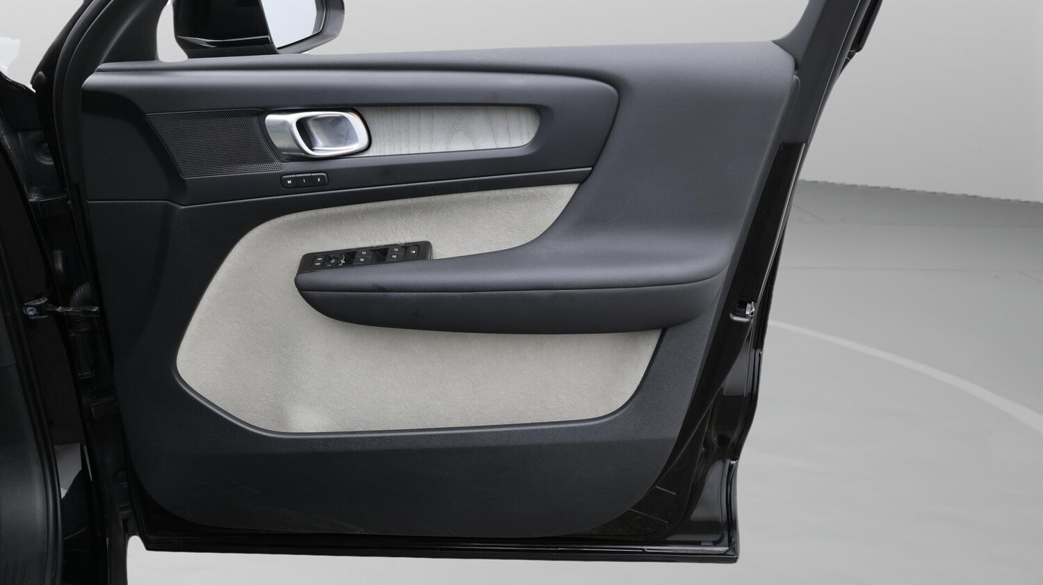 Used Volvo XC40 2021 for sale - 76549731: Photo 15