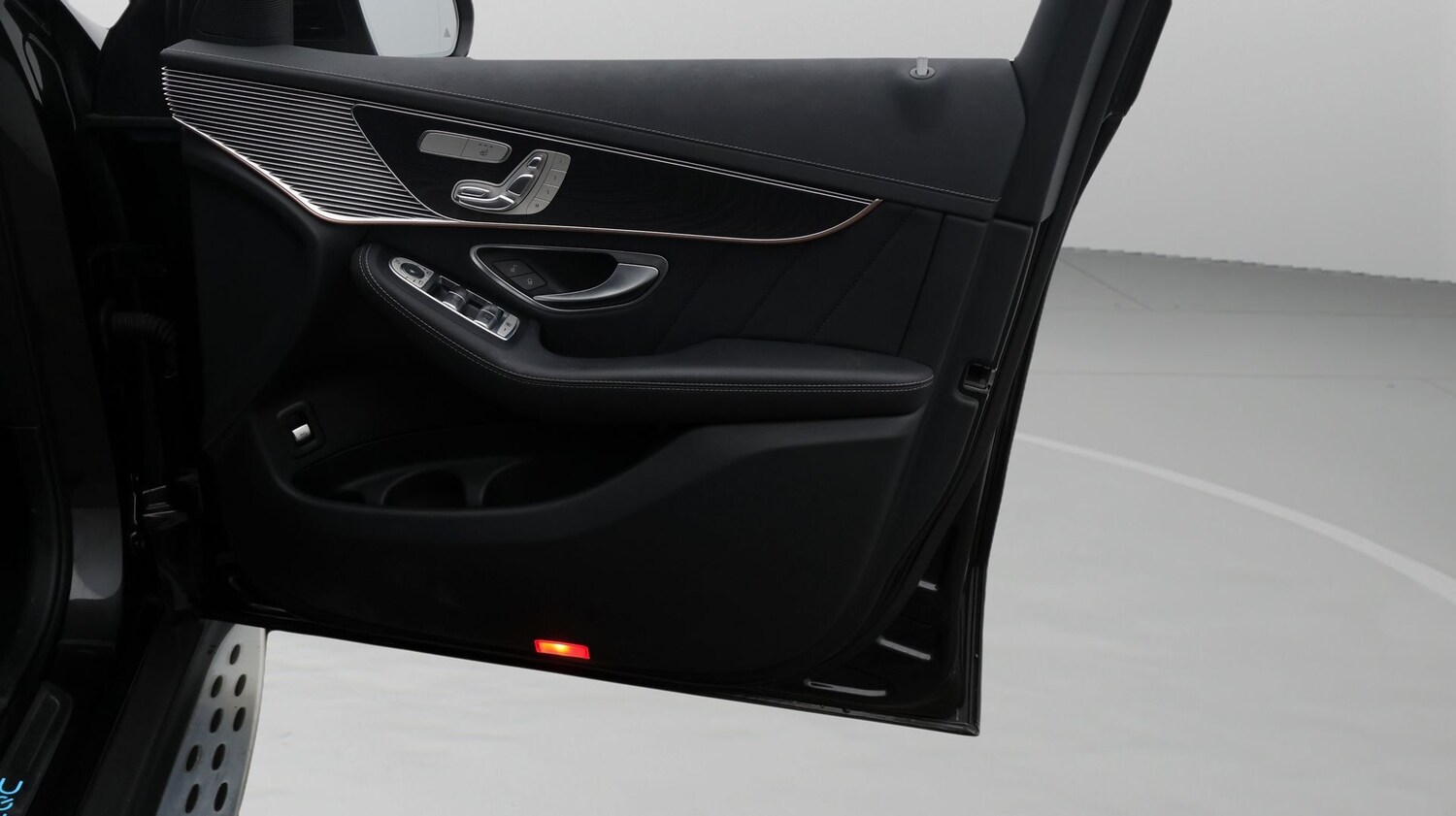 Used Mercedes-Benz EQC 2022 for sale - 77676497: Photo 15