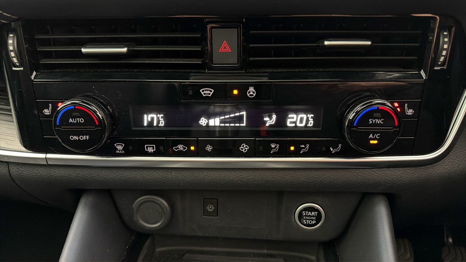 Used Nissan Qashqai for sale - 78176654: Photo 11