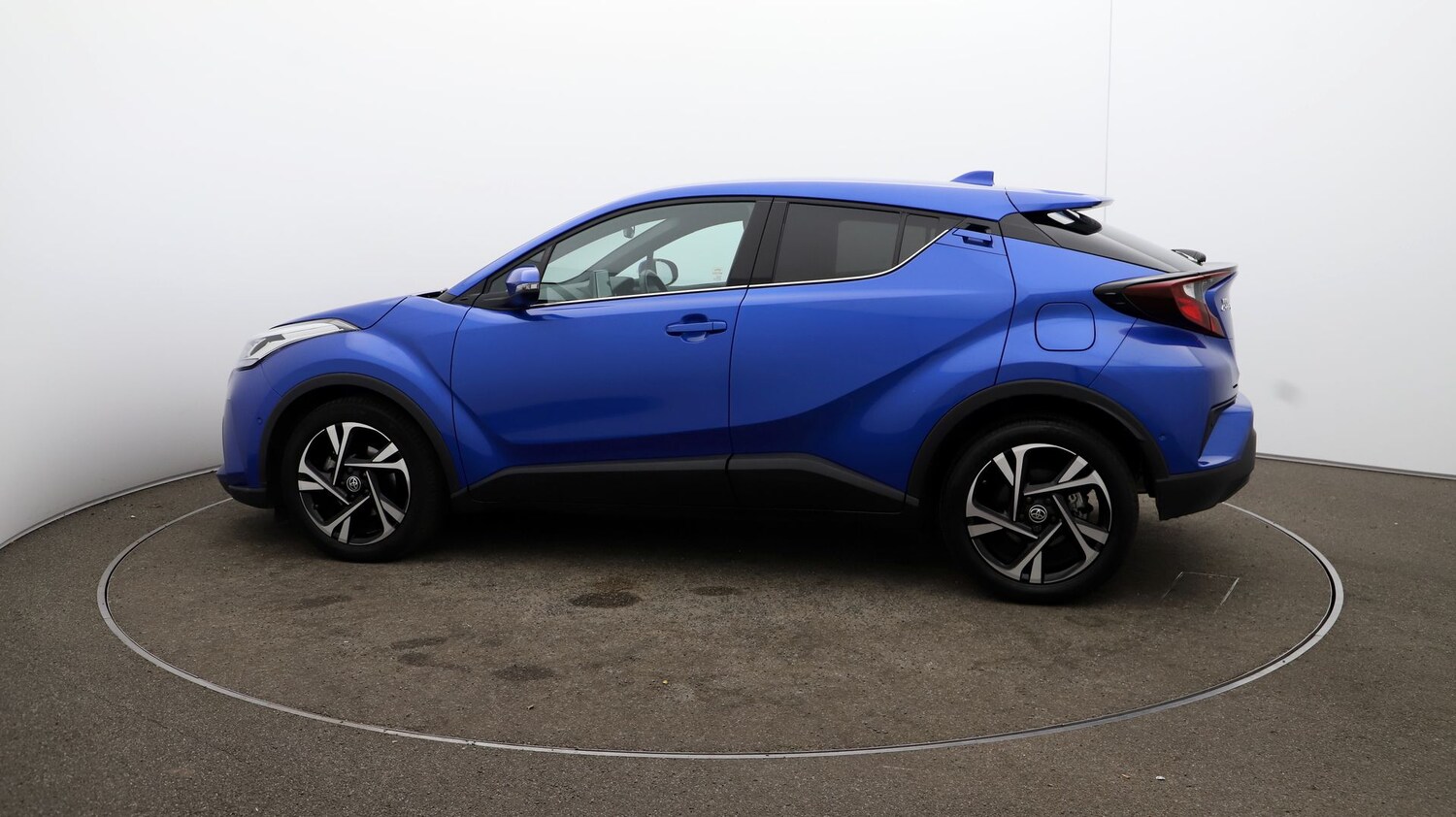 Used Toyota C-HR 2022 for sale - 76809548: Photo 50