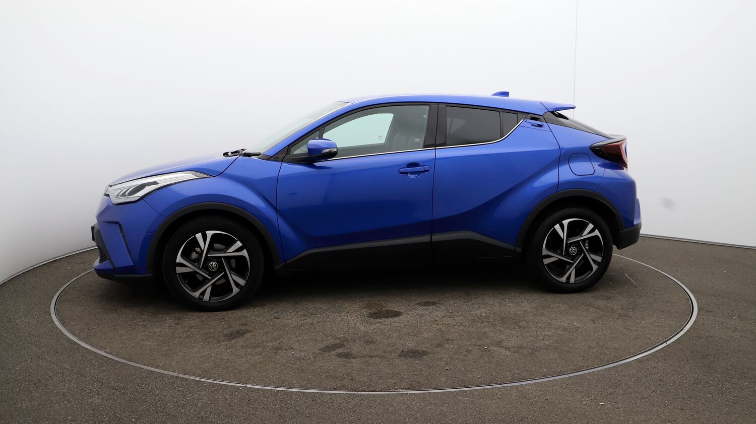 Used Toyota C-HR 2022 for sale - 76809548: Photo 57