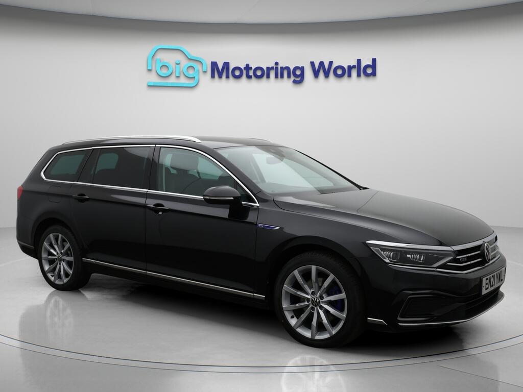 Used Volkswagen Passat 2021 for sale - 76472895: Photo 1