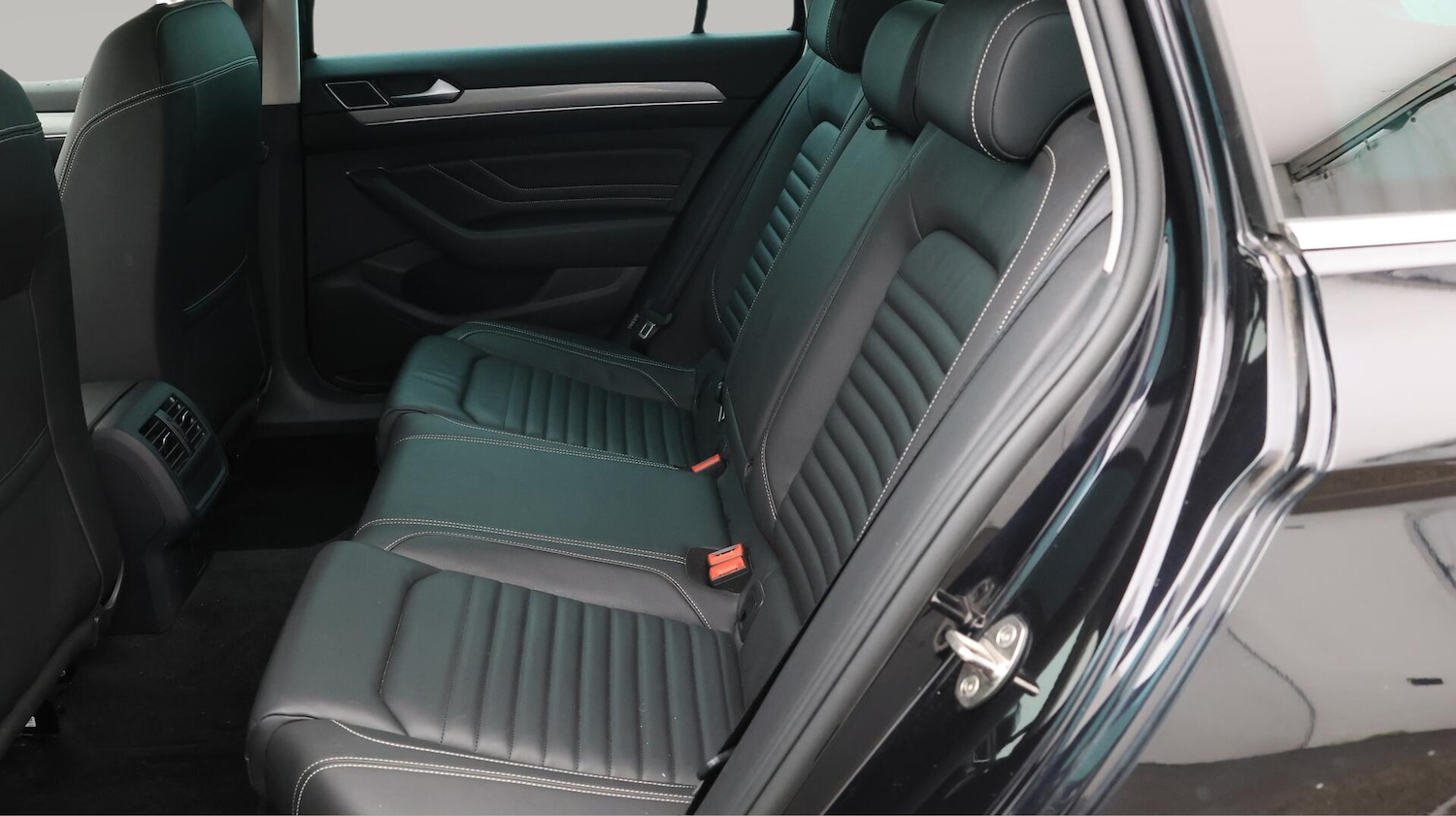 Used Volkswagen Passat 2021 for sale - 76472895: Photo 17