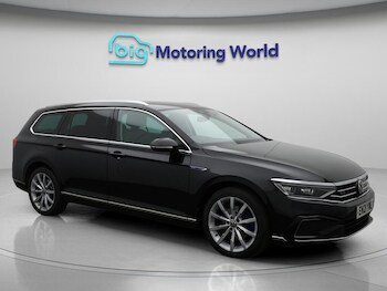 Used Volkswagen Passat 2021 for sale - 76472895: Photo