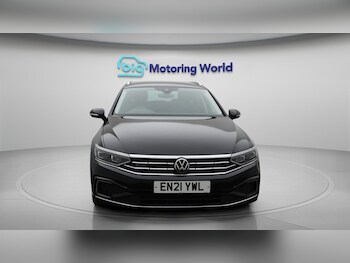 Used Volkswagen Passat 2021 for sale - 76472895: Photo