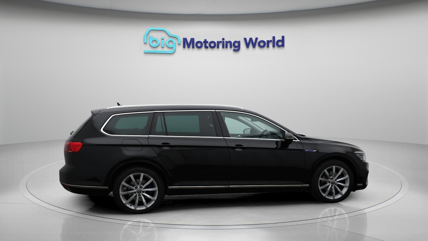 Used Volkswagen Passat 2021 for sale - 76472895: Photo 9