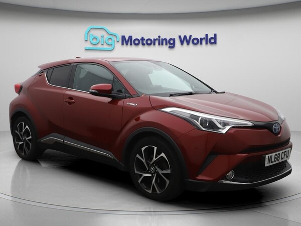 Used Toyota C-HR 2018 for sale - 76152843: Photo 1