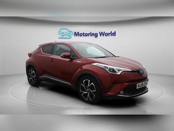 Used Toyota C-HR 2018 for sale - 76152843: Photo 2