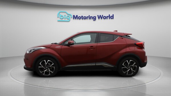 Used Toyota C-HR 2018 for sale - 76152843: Photo 5