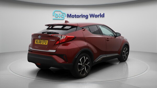 Used Toyota C-HR 2018 for sale - 76152843: Photo 8