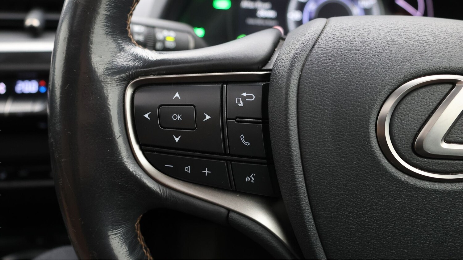 Used Lexus UX for sale - 77261311: Photo 26