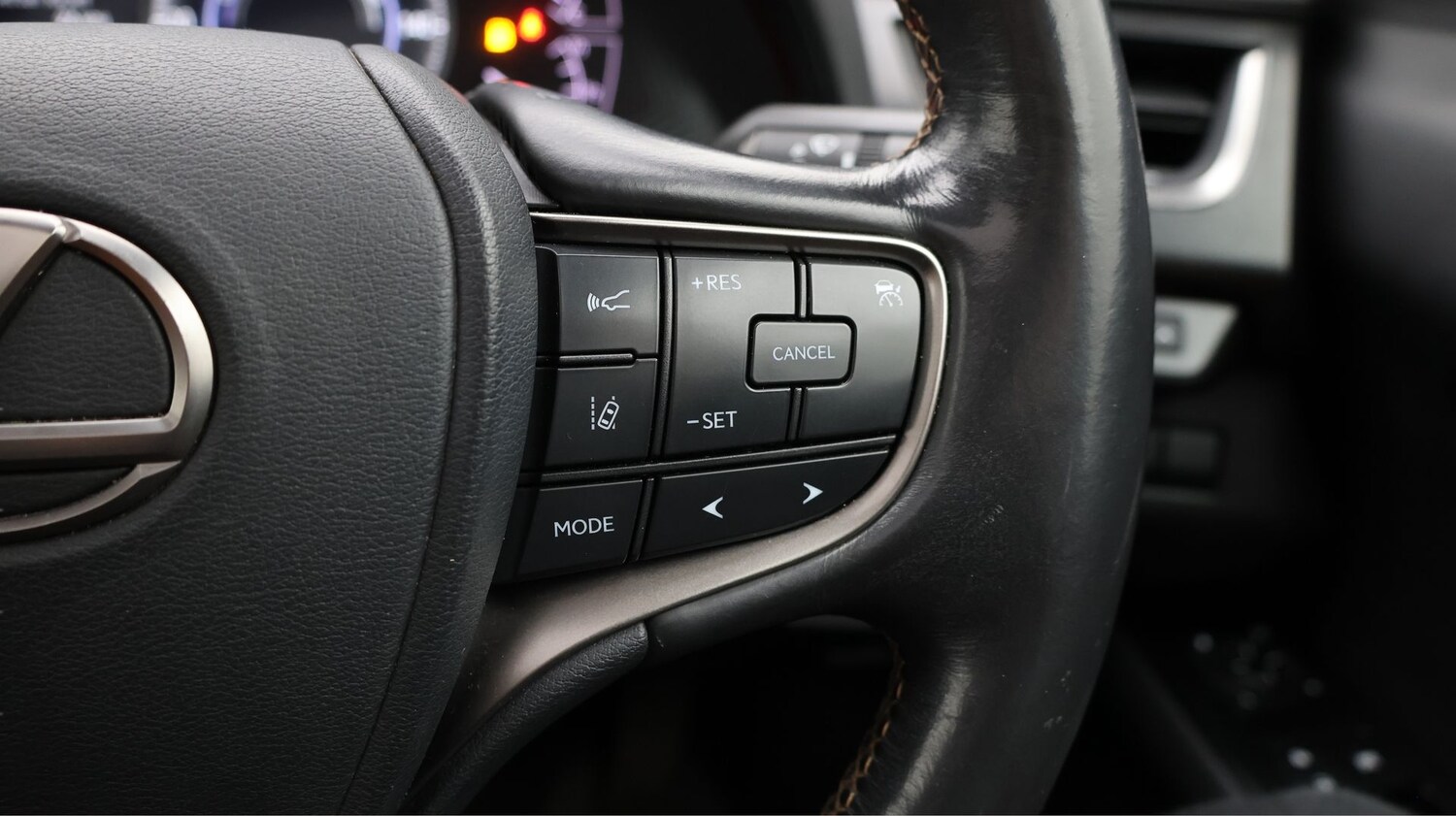 Used Lexus UX for sale - 77261311: Photo 27