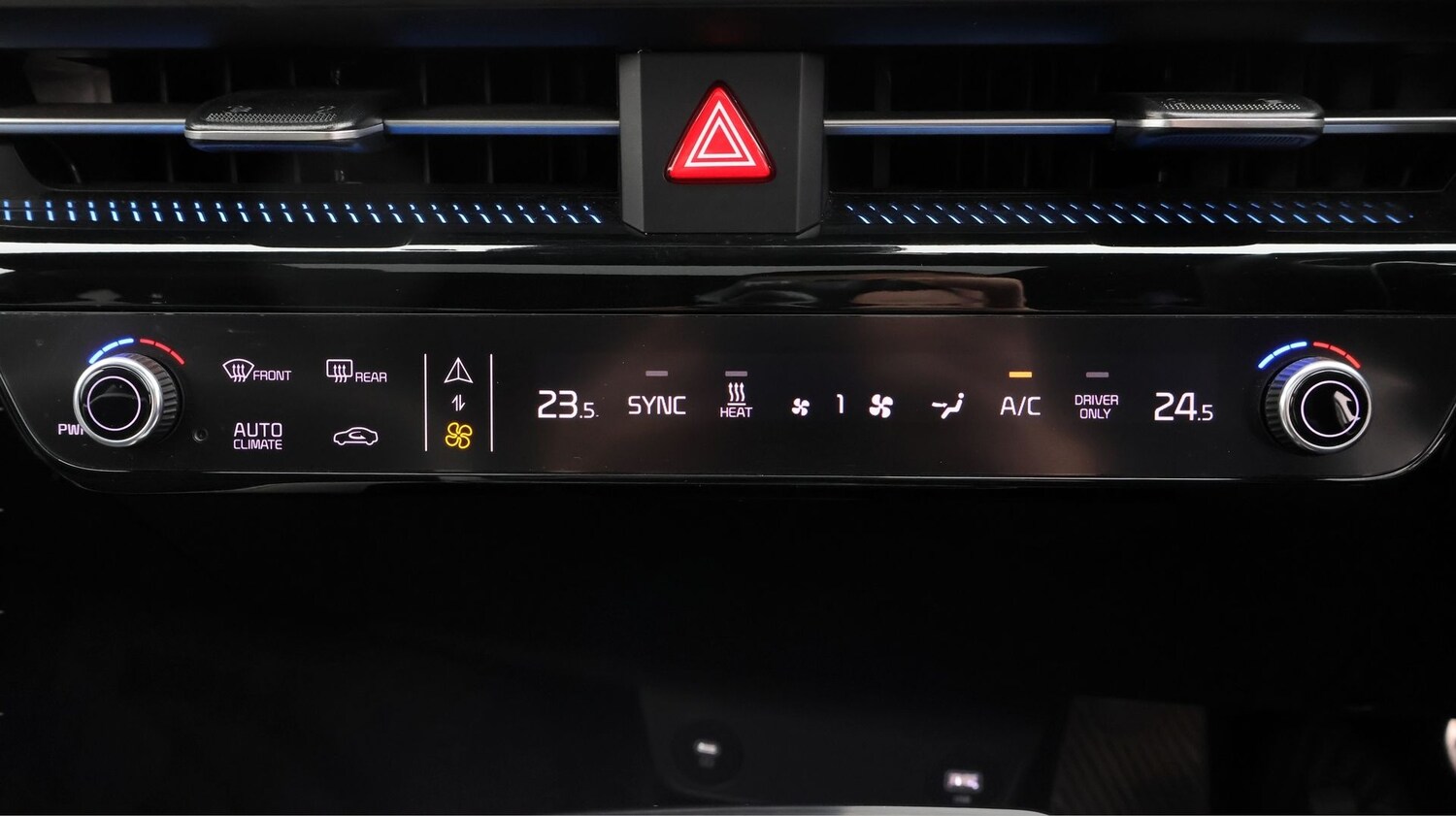 Used Kia EV6 2023 for sale - 77446335: Photo 12