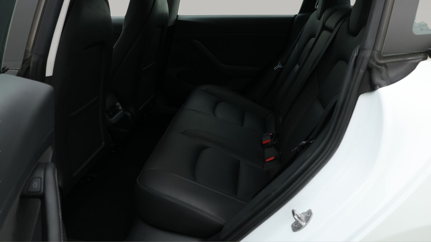 Used Tesla Model 3 2021 for sale - 77137125: Photo 16