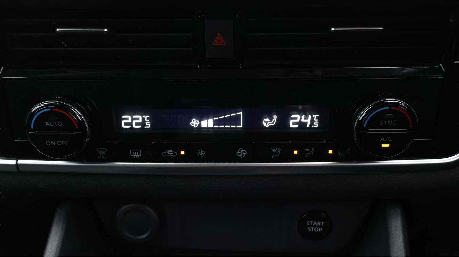 Used Nissan Qashqai 2022 for sale - 77182024: Photo 12