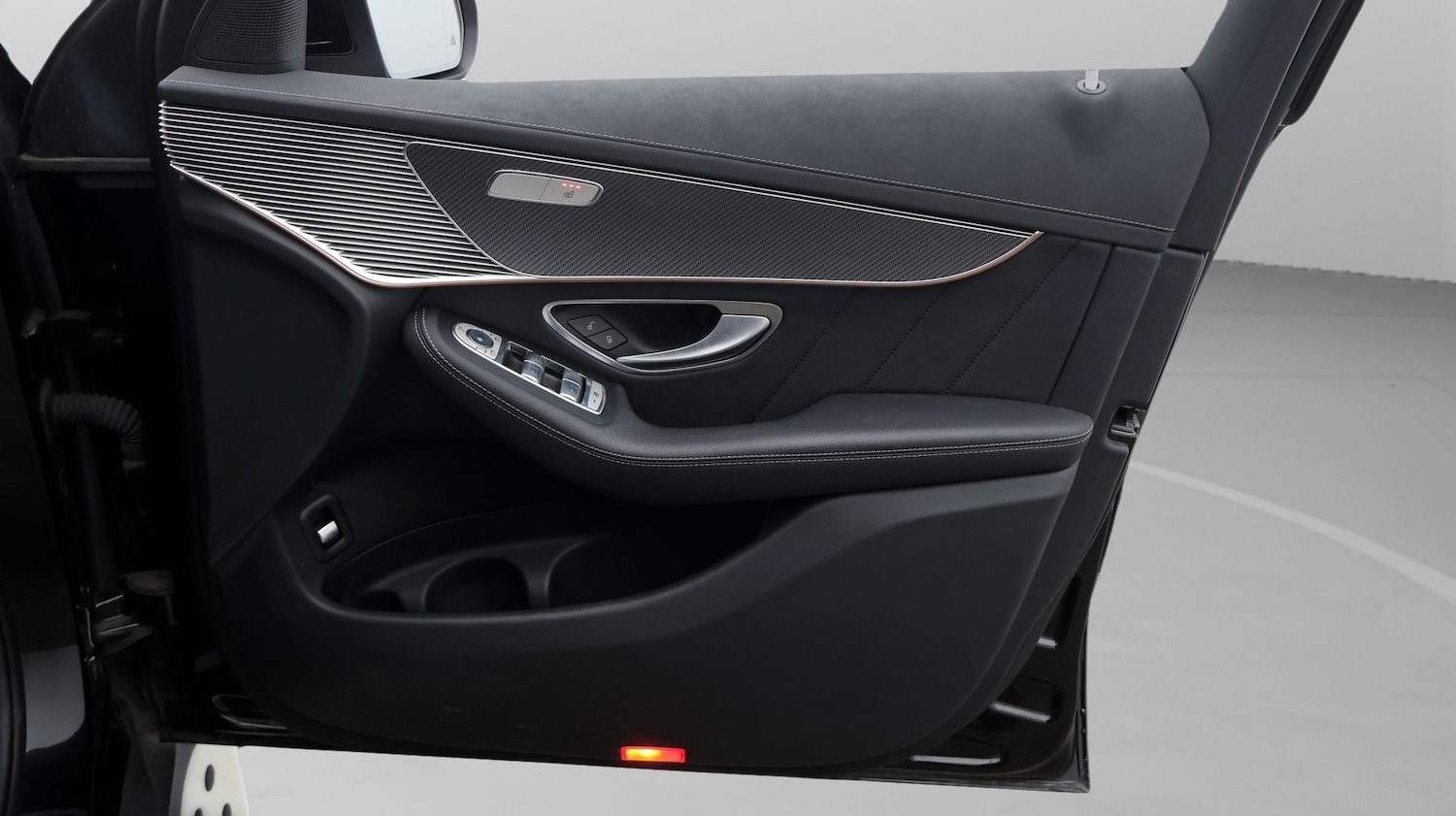 Used Mercedes-Benz EQC 2021 for sale - 77129787: Photo 15