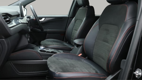 Used Ford Kuga 2022 for sale - 75646735: Photo 15
