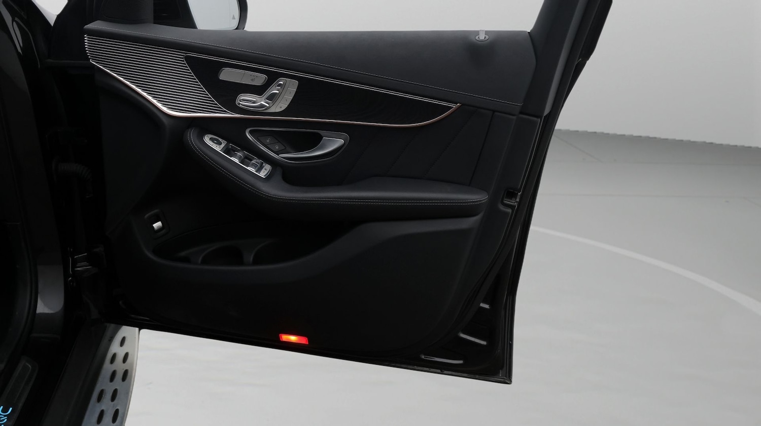 Used Mercedes-Benz EQC for sale - 77749722: Photo 15