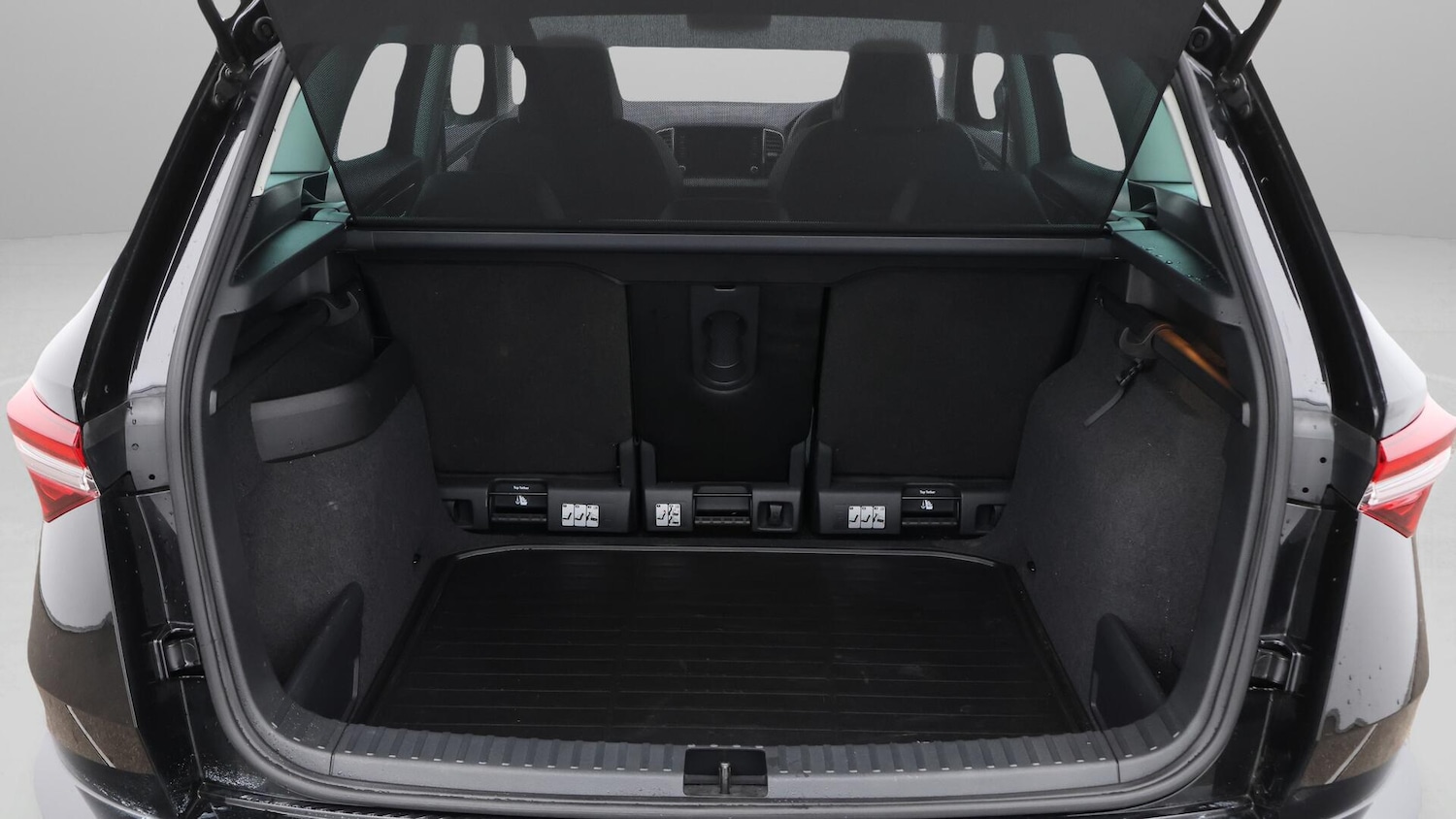 Used Skoda Karoq 2024 for sale - 76109251: Photo 18