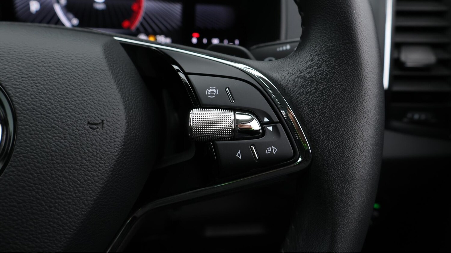 Used Skoda Karoq 2024 for sale - 76109251: Photo 24