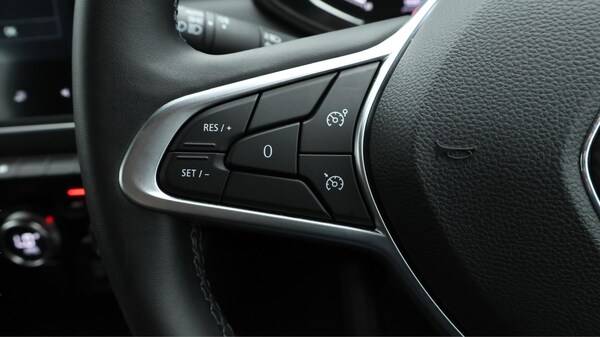 Used Renault Clio 2023 for sale - 75563081: Photo 23