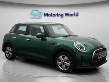 2023 (23) - 1.5 Cooper Classic 5dr Auto [Comfort/Nav Pack]