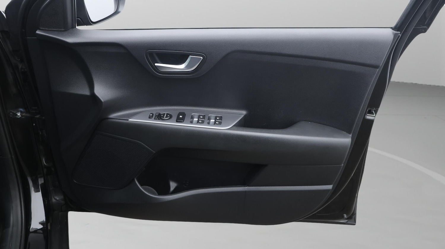 Used Kia Stonic 2022 for sale - 76549092: Photo 16