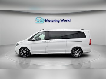 Used Mercedes-Benz V-Class 2023 for sale - 79007793: Photo