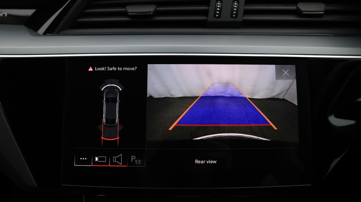 Used Audi e-tron 2021 for sale - 76485086: Photo 28