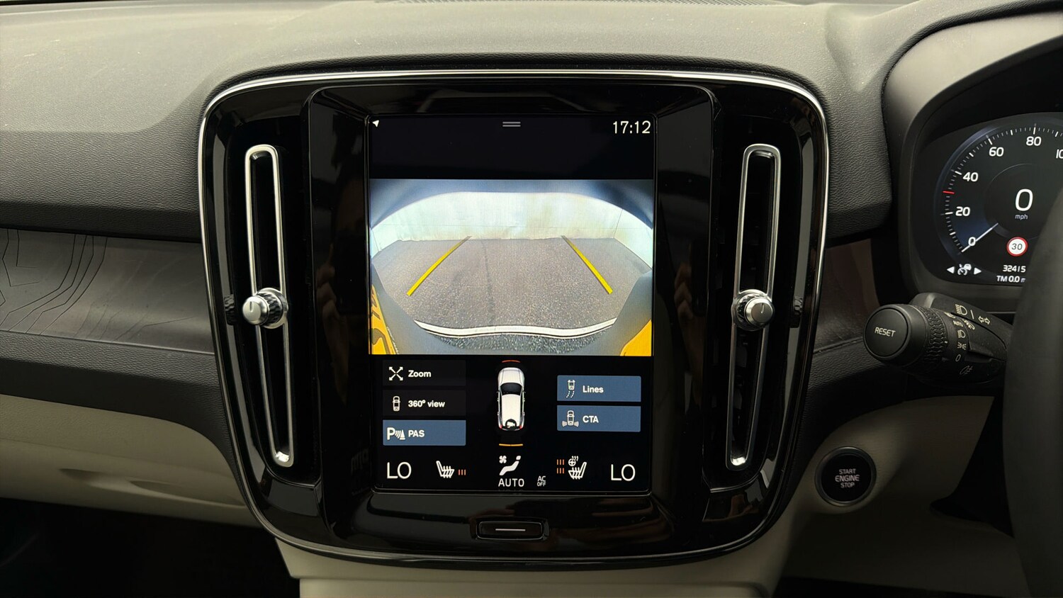 Used Volvo XC40 2022 for sale - 78210123: Photo 26