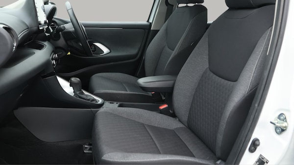 Used Toyota Yaris 2021 for sale - 76151598: Photo 14