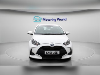 Used Toyota Yaris 2021 for sale - 76151598: Photo 2