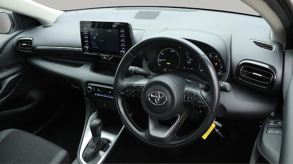 Used Toyota Yaris 2021 for sale - 76151598: Photo 9