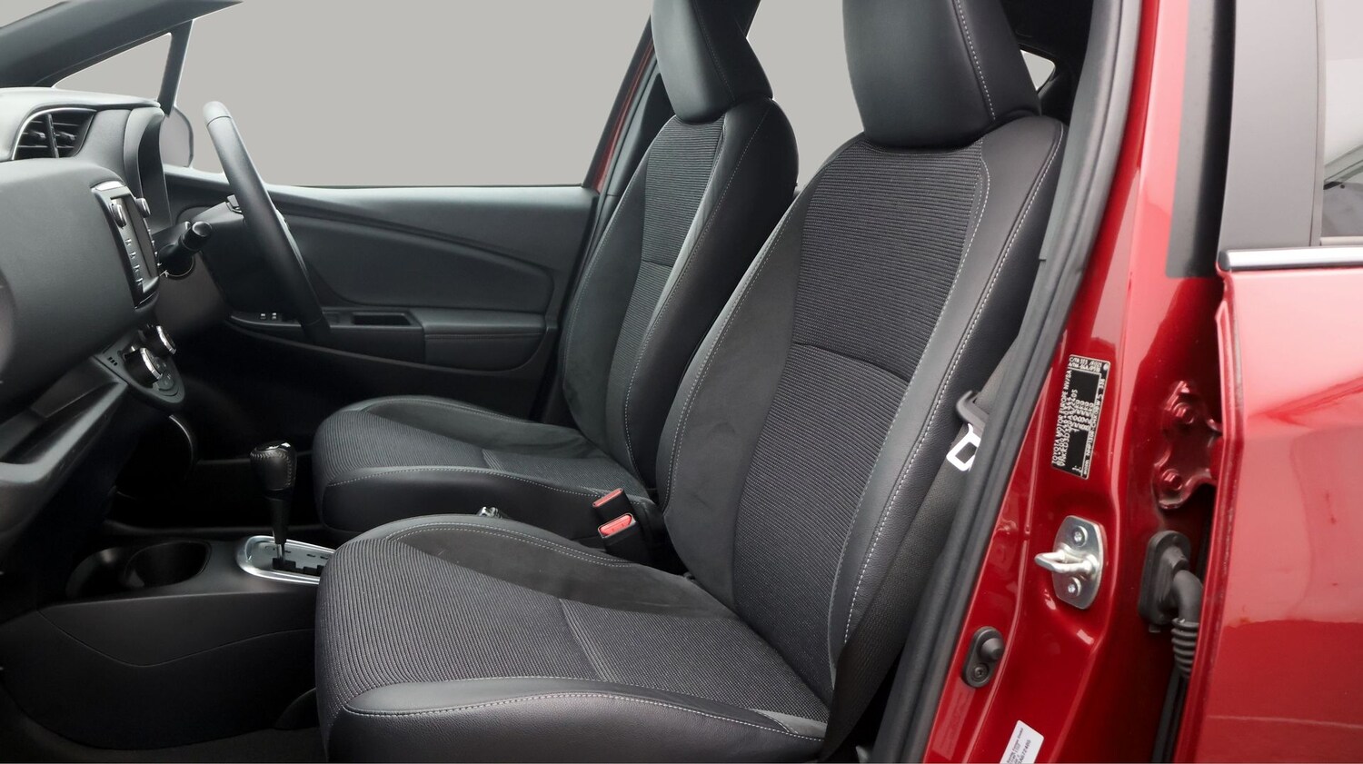 Used Toyota Yaris for sale - 77199267: Photo 14