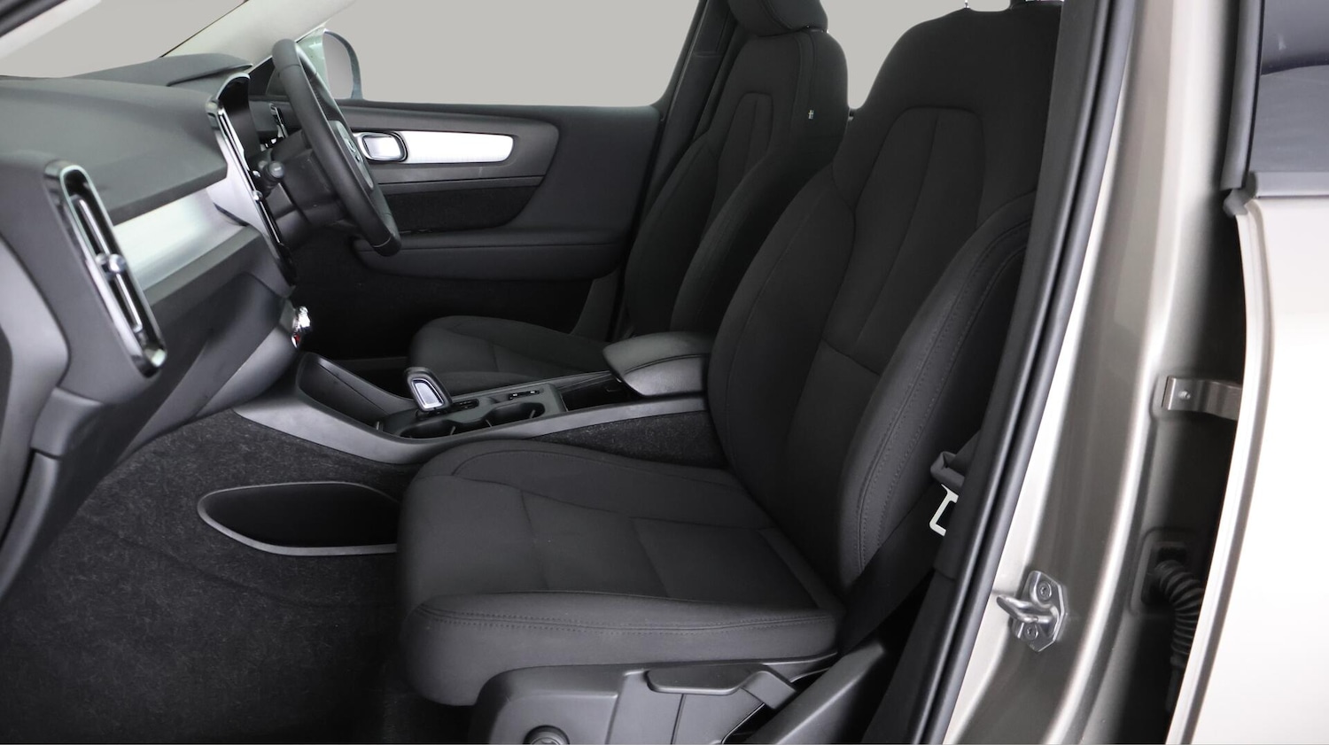 Used Volvo XC40 2020 for sale - 76666614: Photo 14