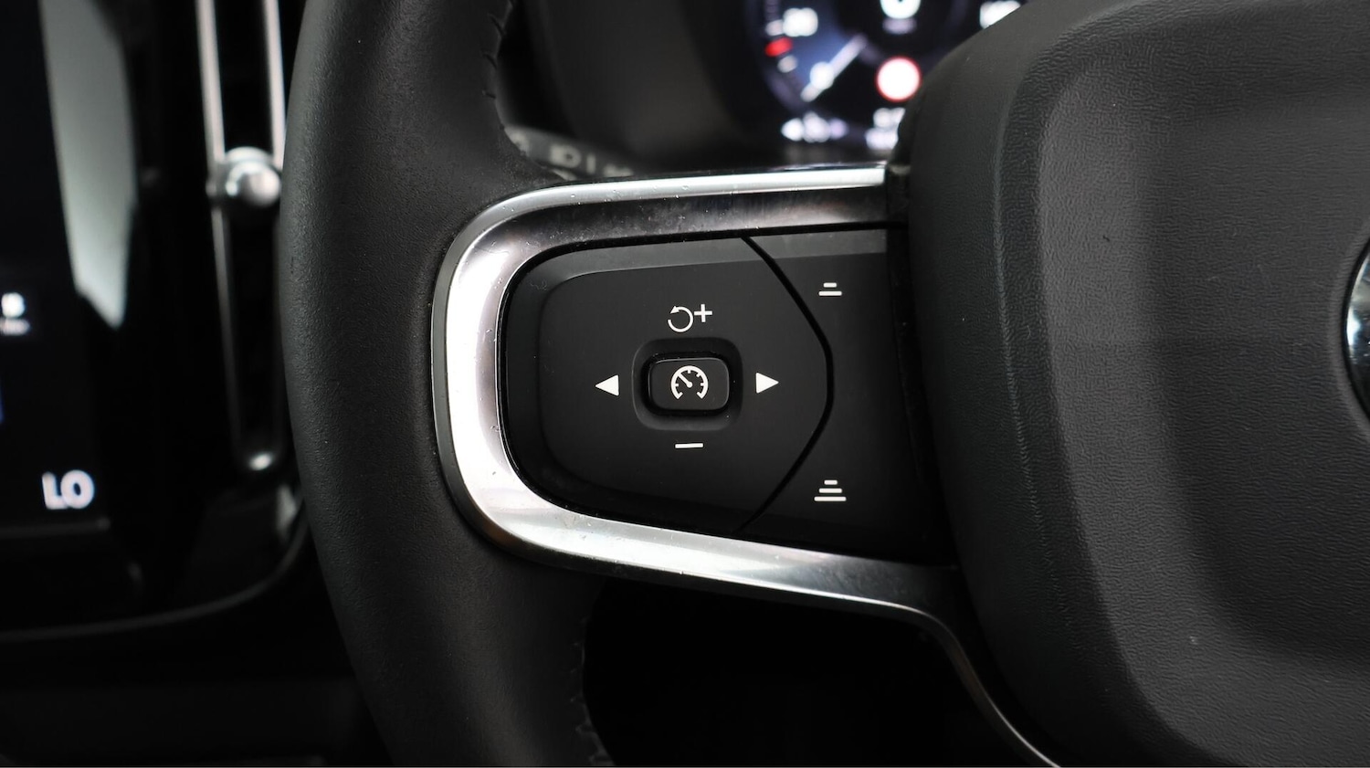 Used Volvo XC40 2020 for sale - 76666614: Photo 22