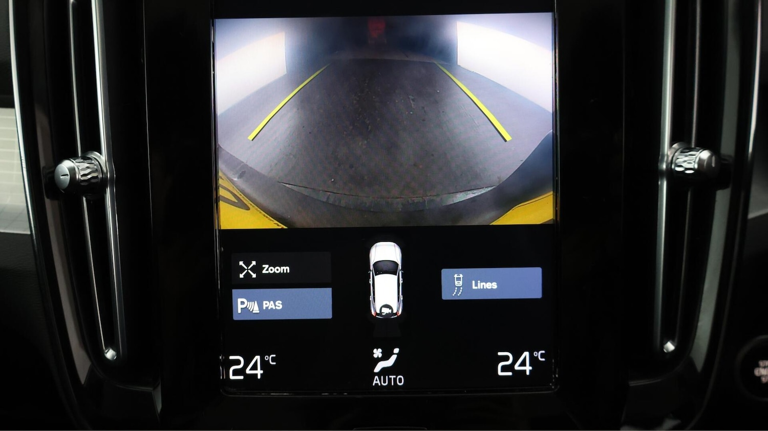 Used Volvo XC40 2020 for sale - 76666614: Photo 24