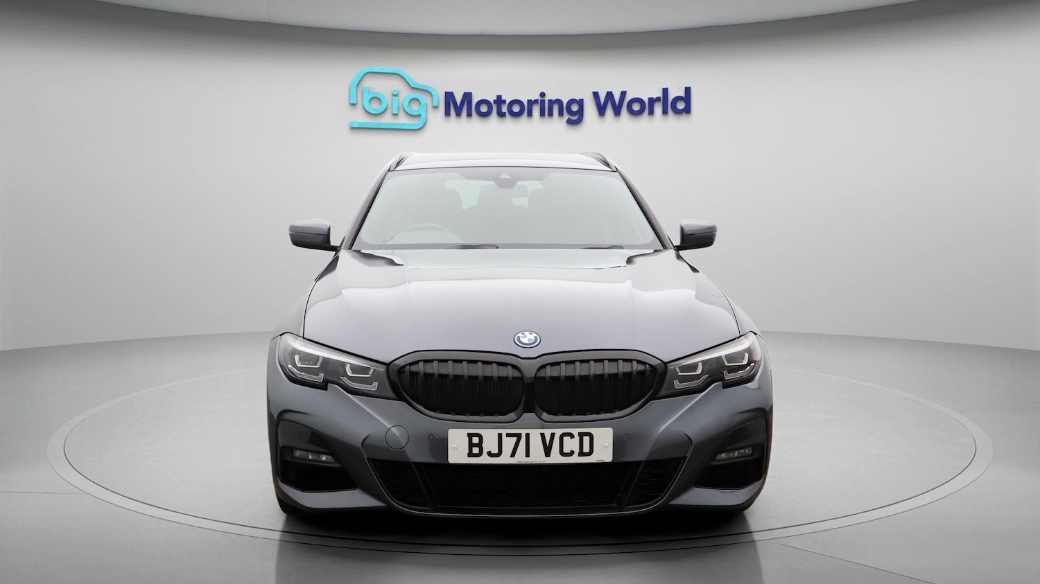 Used BMW 3 Series 2022 for sale - 77652456: Photo 2