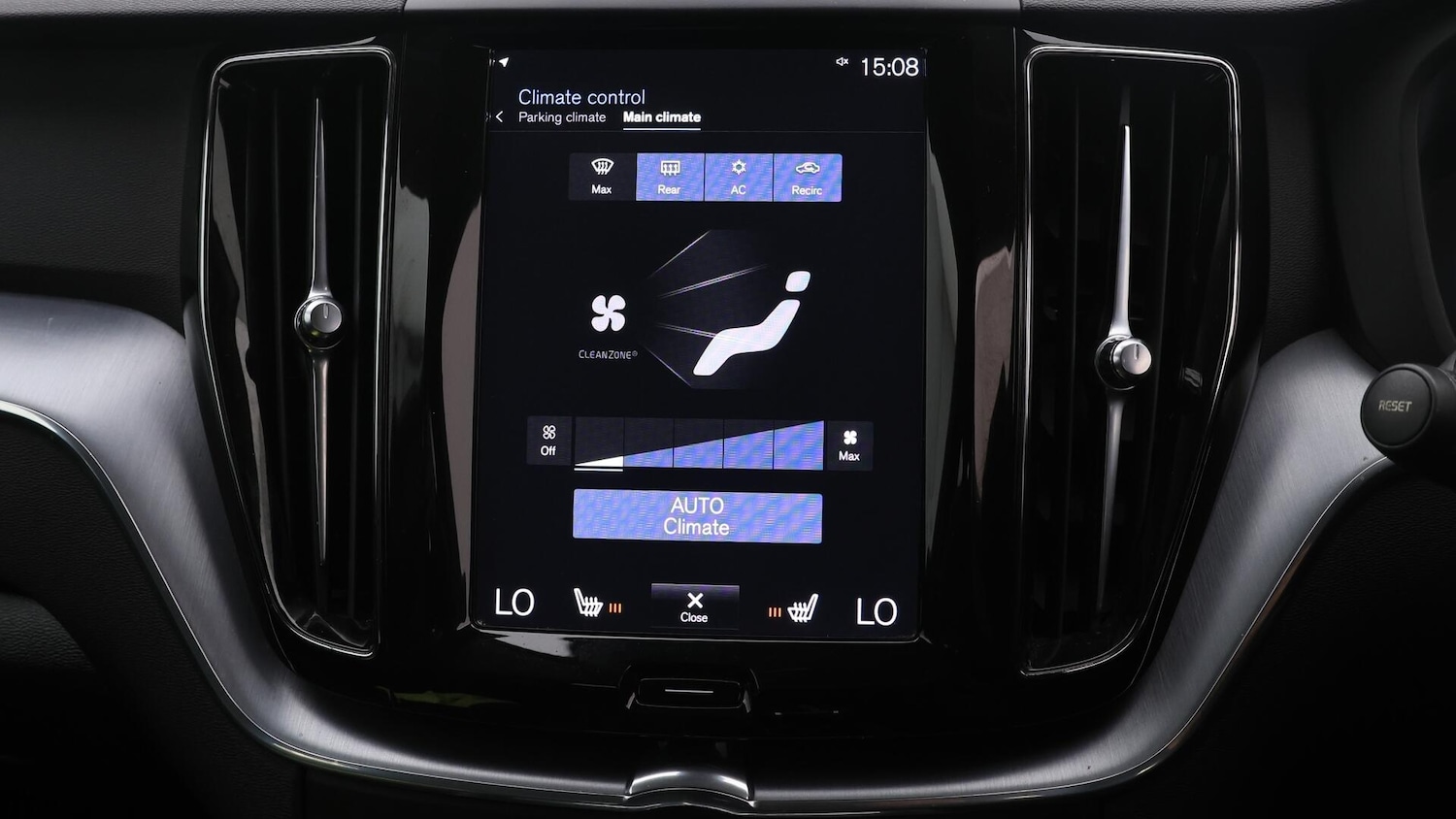 Used Volvo XC60 2019 for sale - 76348823: Photo 13
