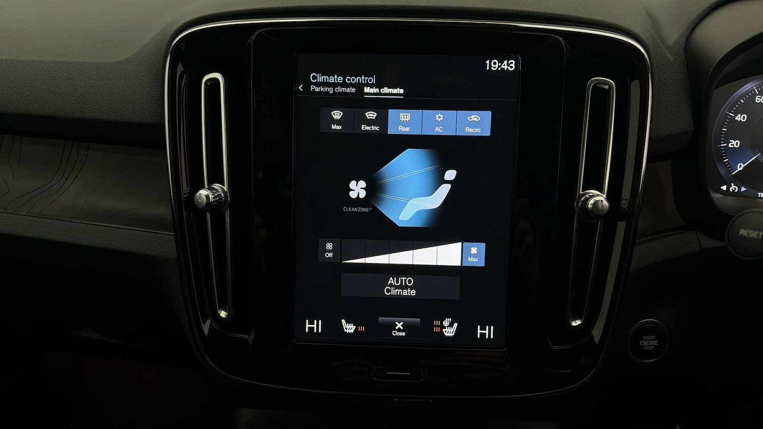 Used Volvo XC40 2022 for sale - 78091755: Photo 11