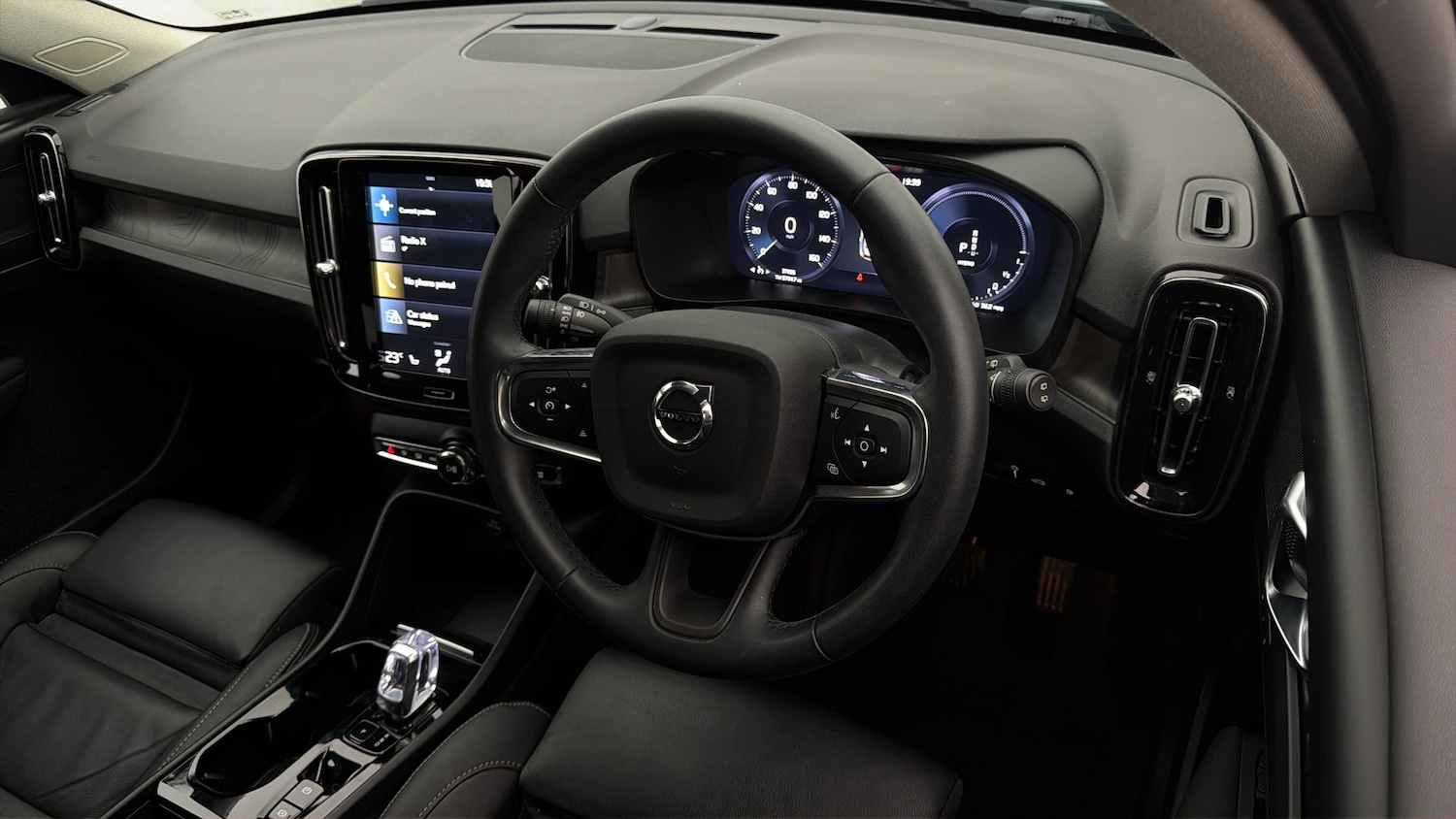 Used Volvo XC40 2022 for sale - 78091755: Photo 9