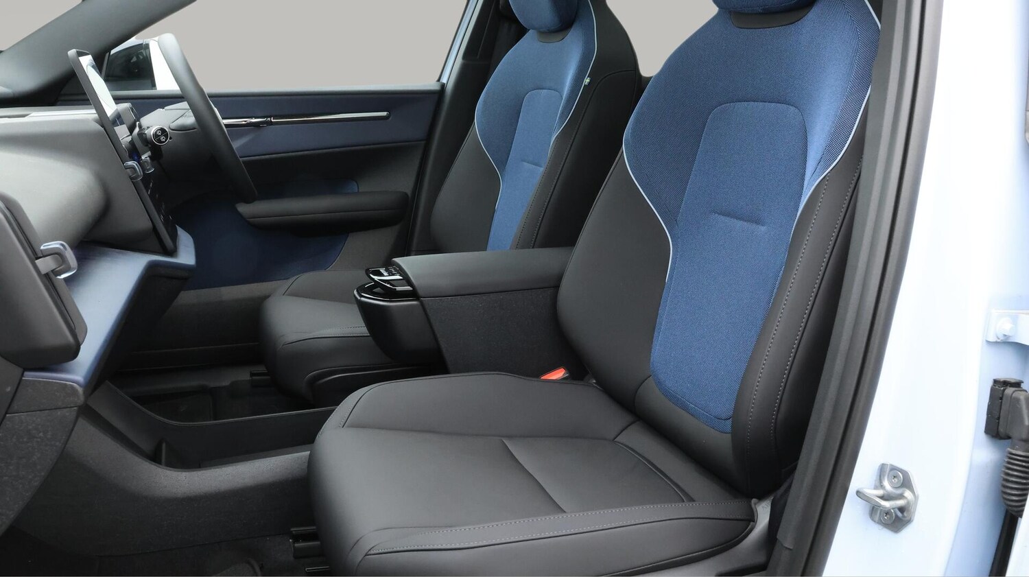 Used Volvo EX30 2024 for sale - 76260080: Photo 15