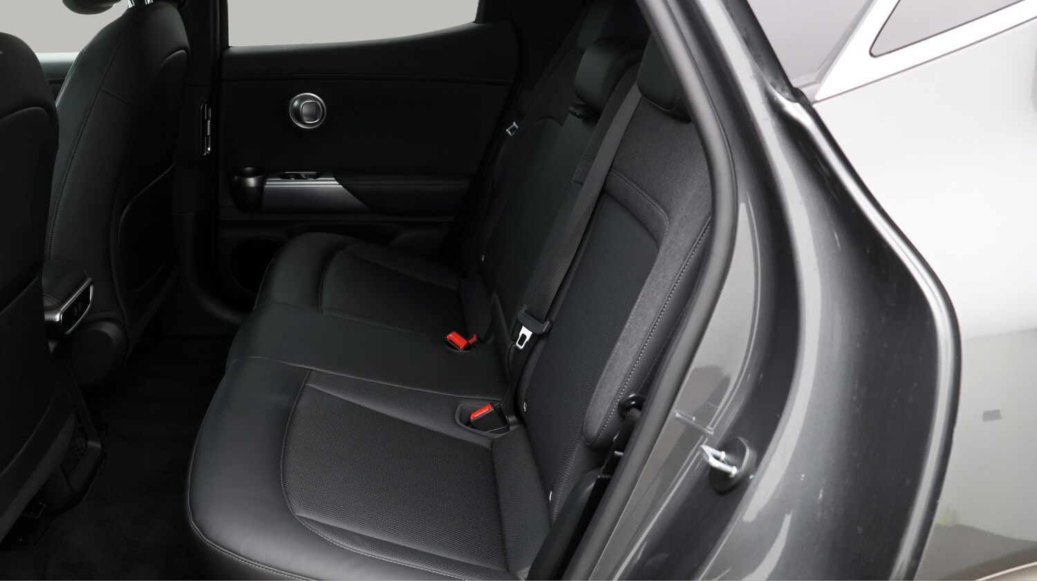 Used Genesis GV60 for sale - 77502487: Photo 16