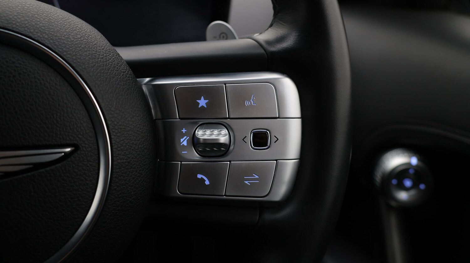 Used Genesis GV60 for sale - 77502487: Photo 25