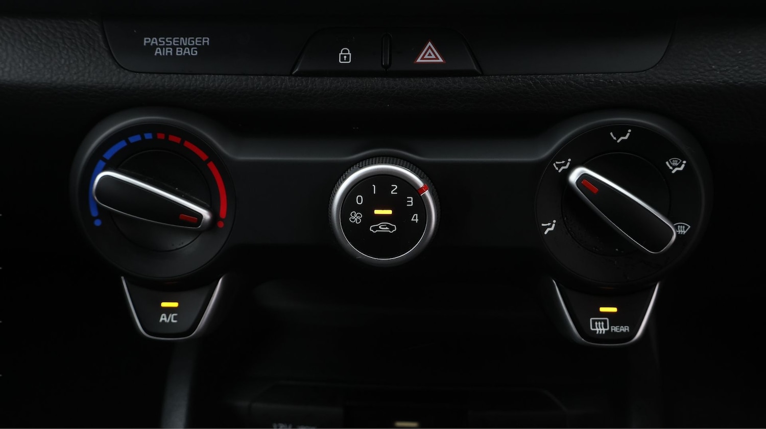 Used Kia Stonic 2022 for sale - 77182204: Photo 12