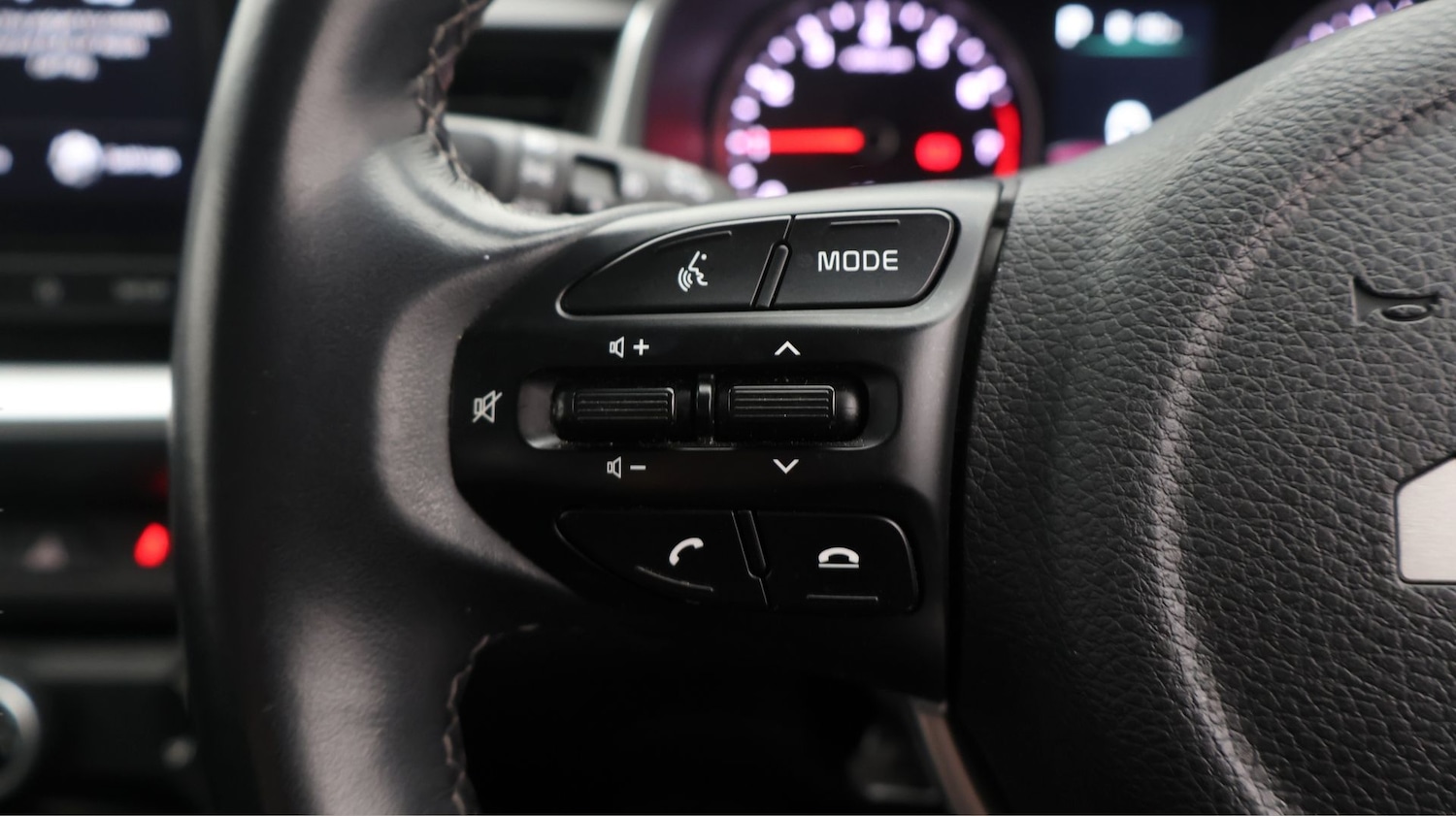 Used Kia Stonic 2022 for sale - 77182204: Photo 24